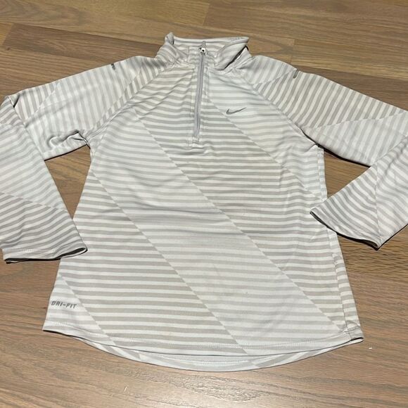 Nike DriFit Half Zip Pullover Shirt Jacket - Picture 1 of 8